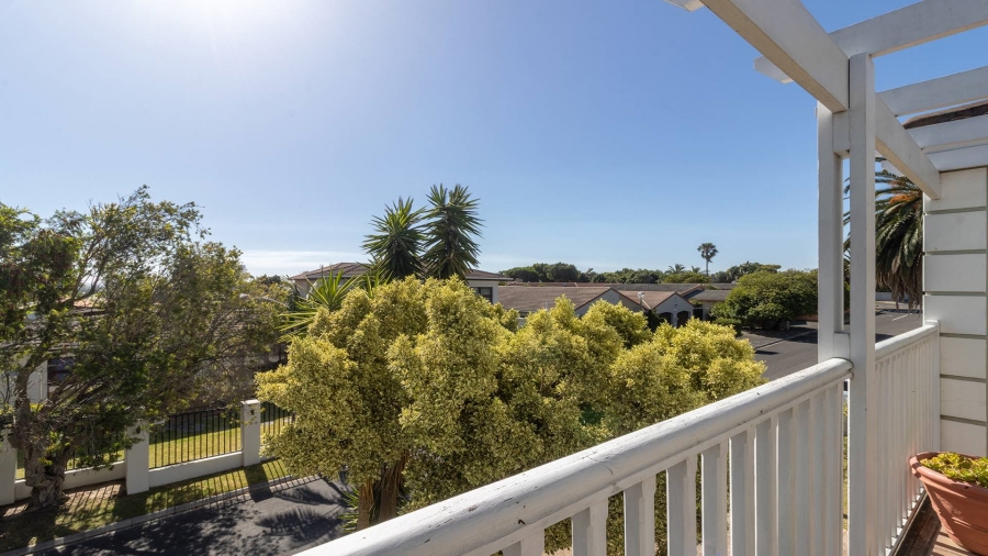 5 Bedroom Property for Sale in Northgate Western Cape